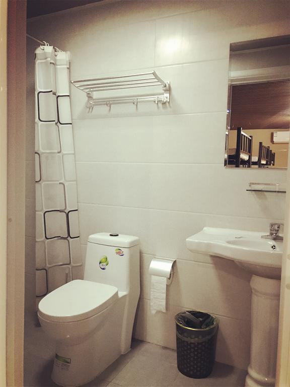 Lantian Garden Hostel Циндао Экстерьер фото